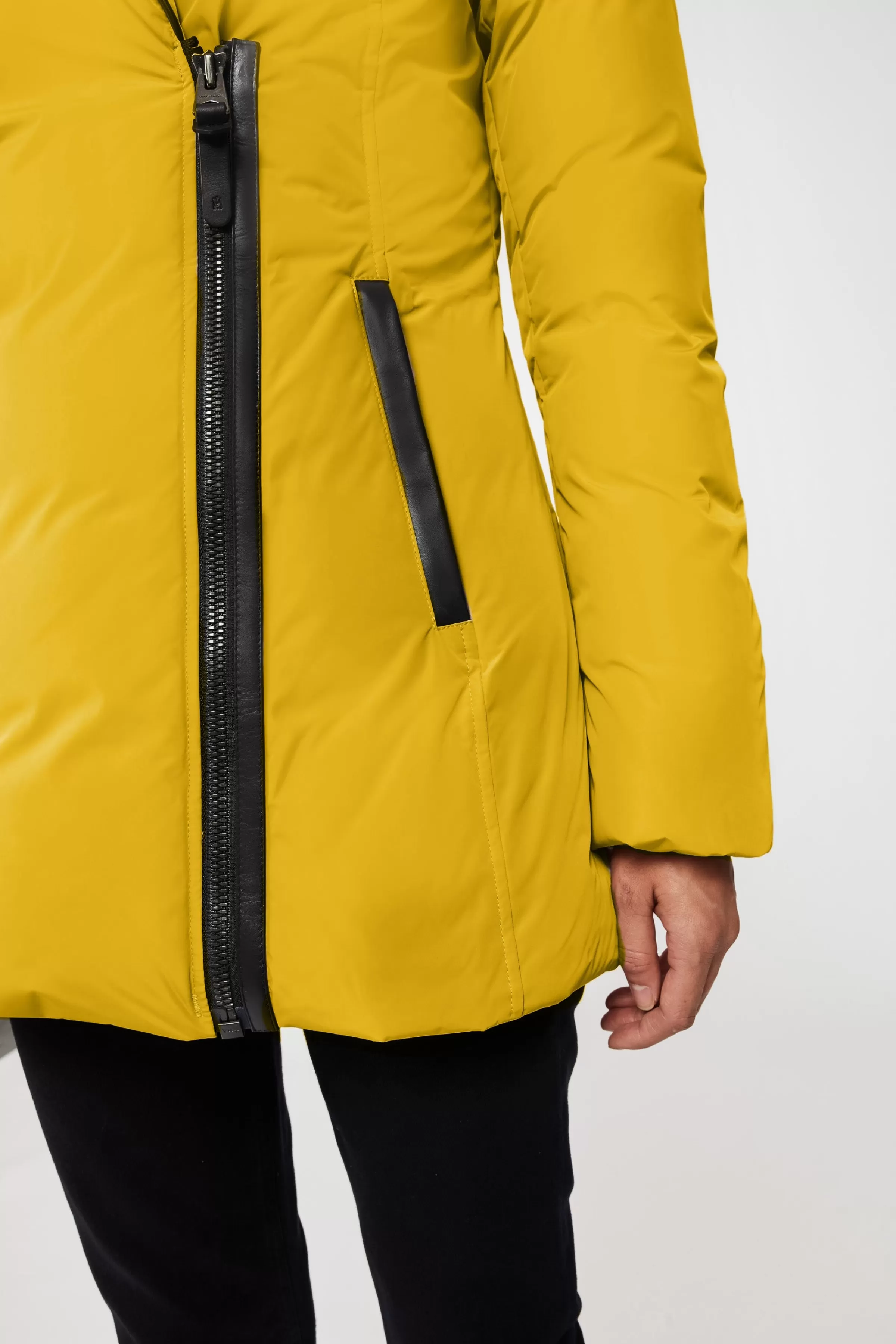 Adali, Down Coat With Signature Collar For Ladies | ® US | Mackage New