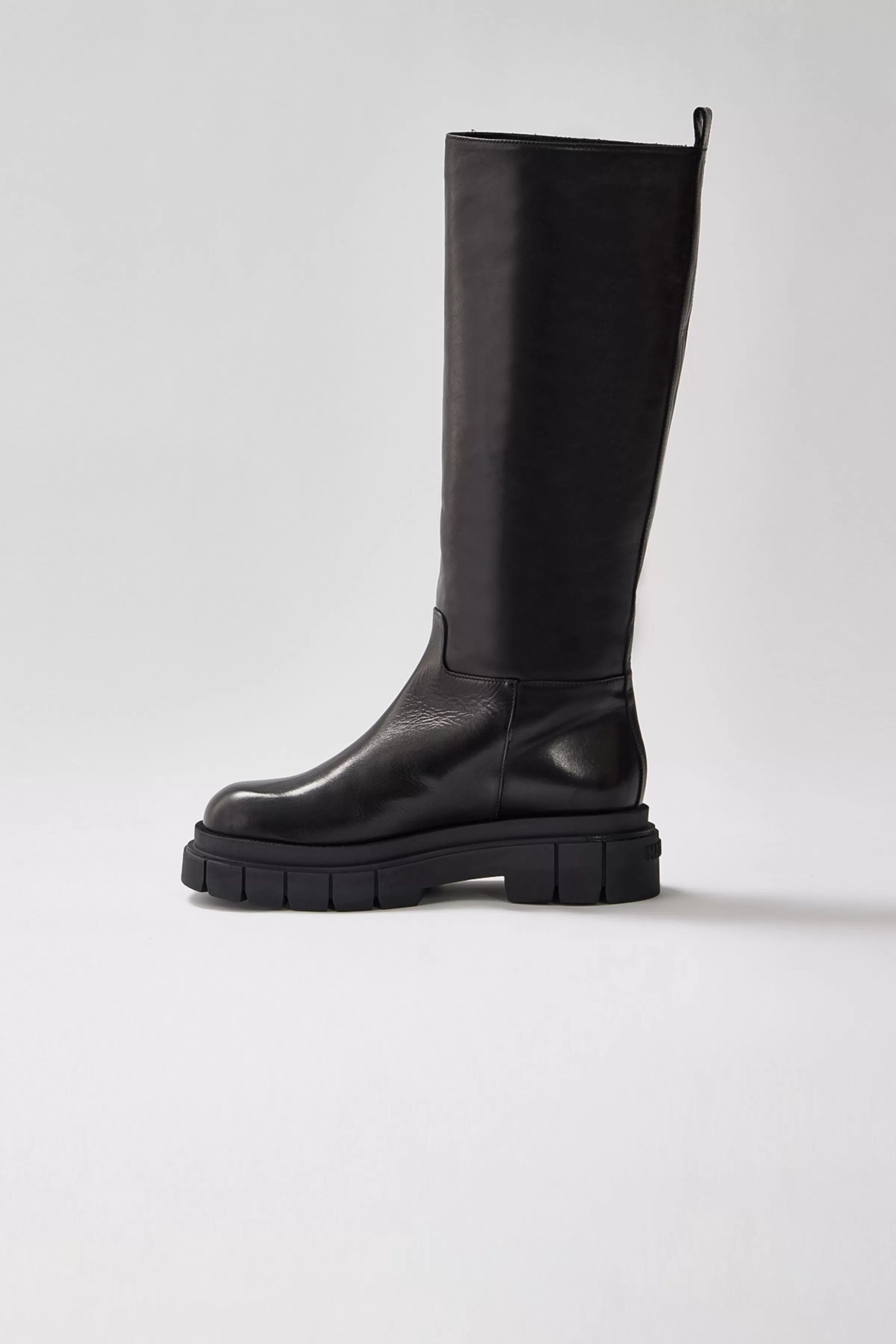 Commander, Shearling-lined Lug Sole (R) Leather Boot For Ladies | ® US | Mackage Fashion