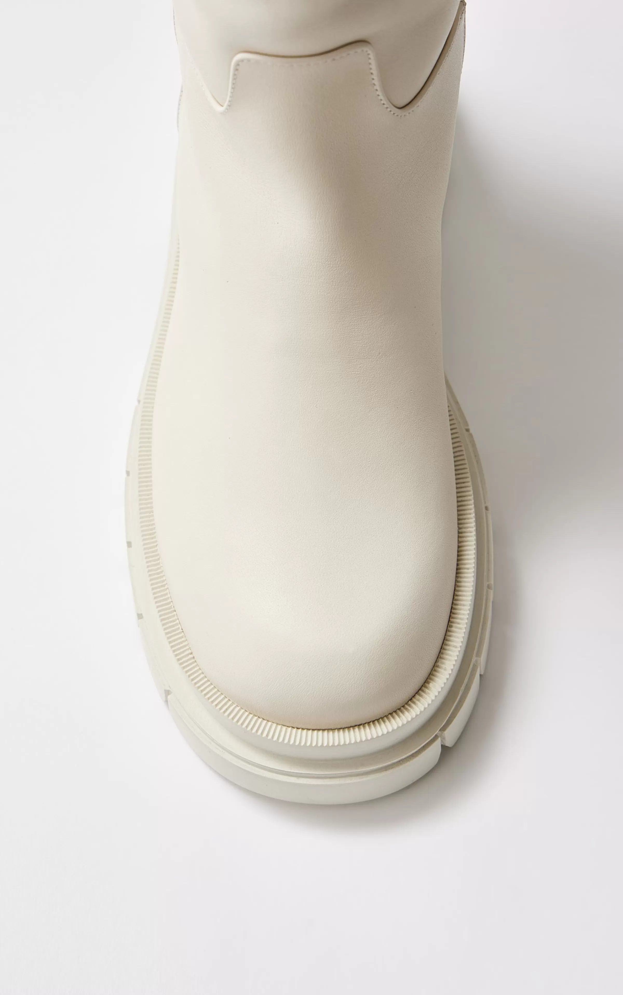 Commander, Shearling-lined Lug Sole (R) Leather Boot For Ladies | ® US | Mackage Fashion