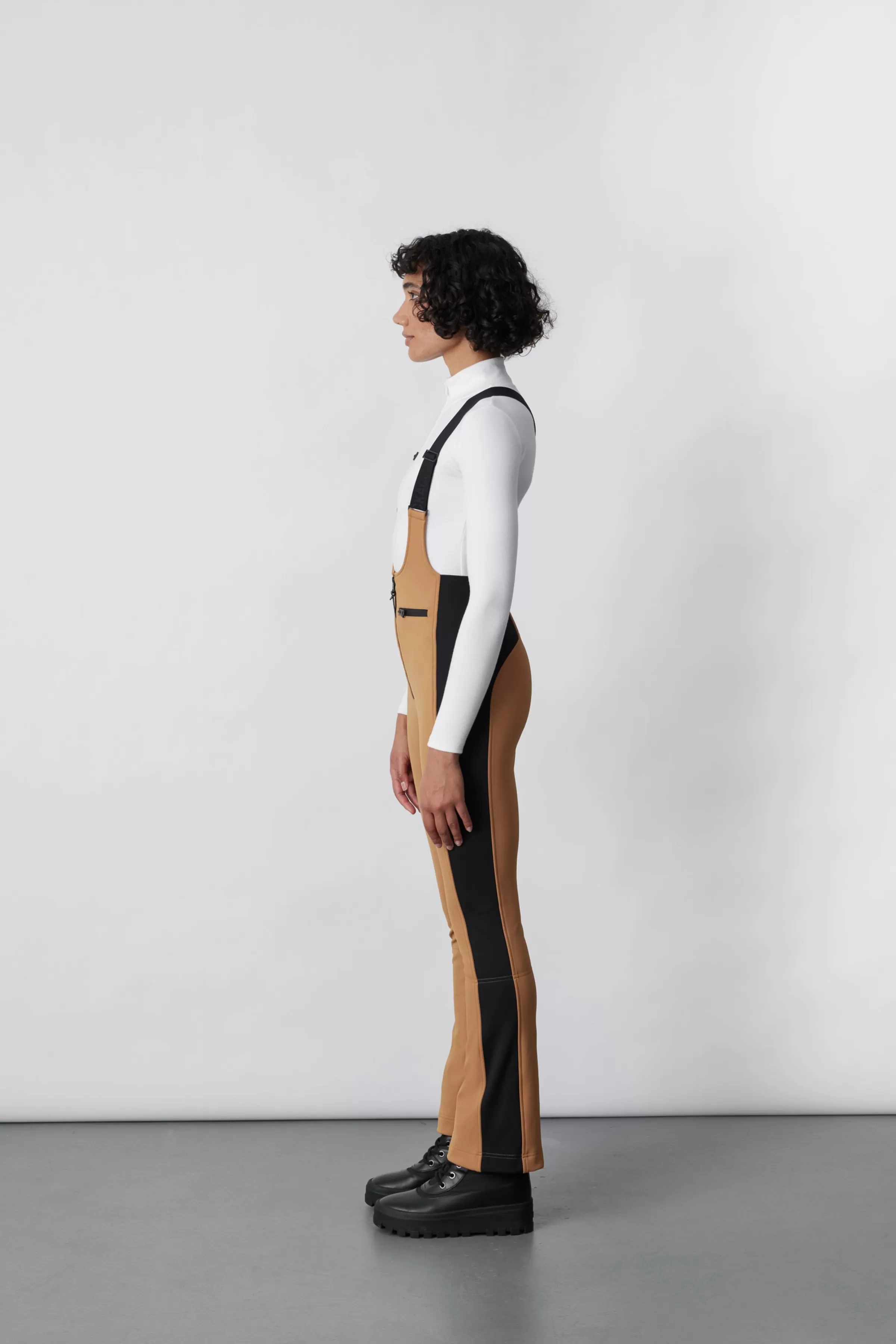 Gia, Agile-360 Fitted Ski Pants With Suspenders For Ladies | ® US | Mackage Clearance