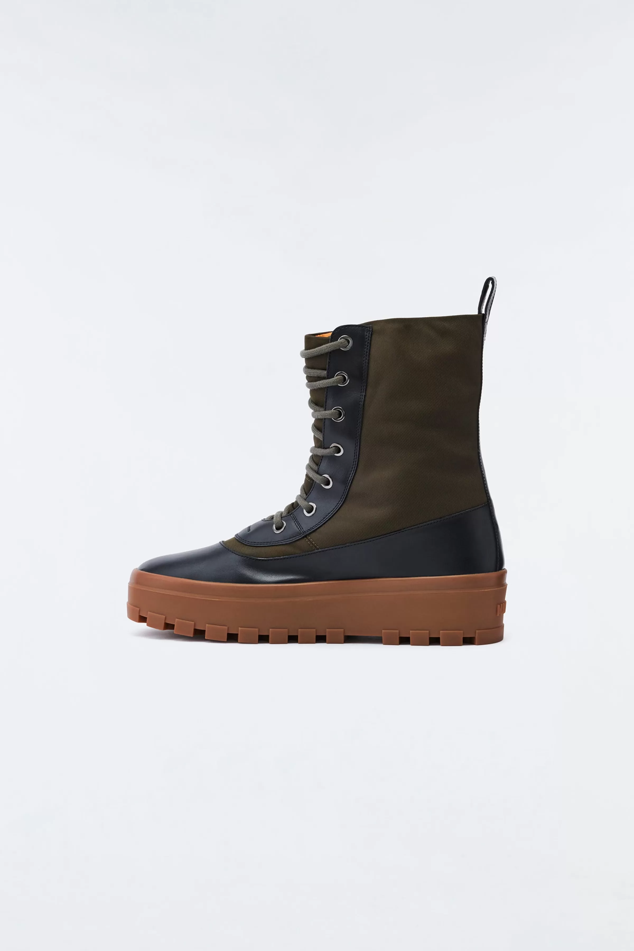 Hero, Unlined Winter Boot With Signature Lug Tread For Men | ® US | Mackage New