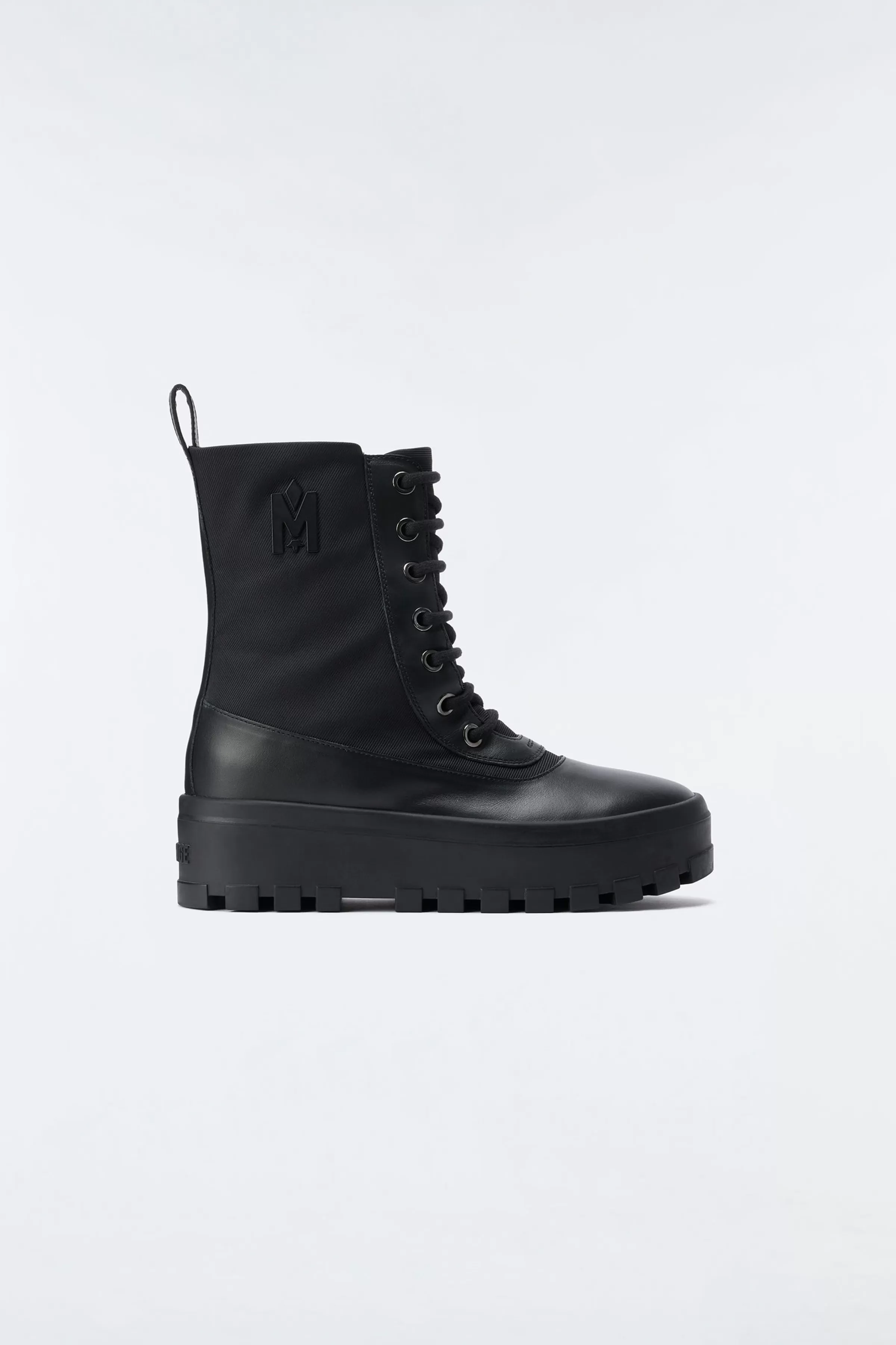 Hero, Unlined Winter Boot With Signature Lug Tread Sole For Ladies | ® US | Mackage Best