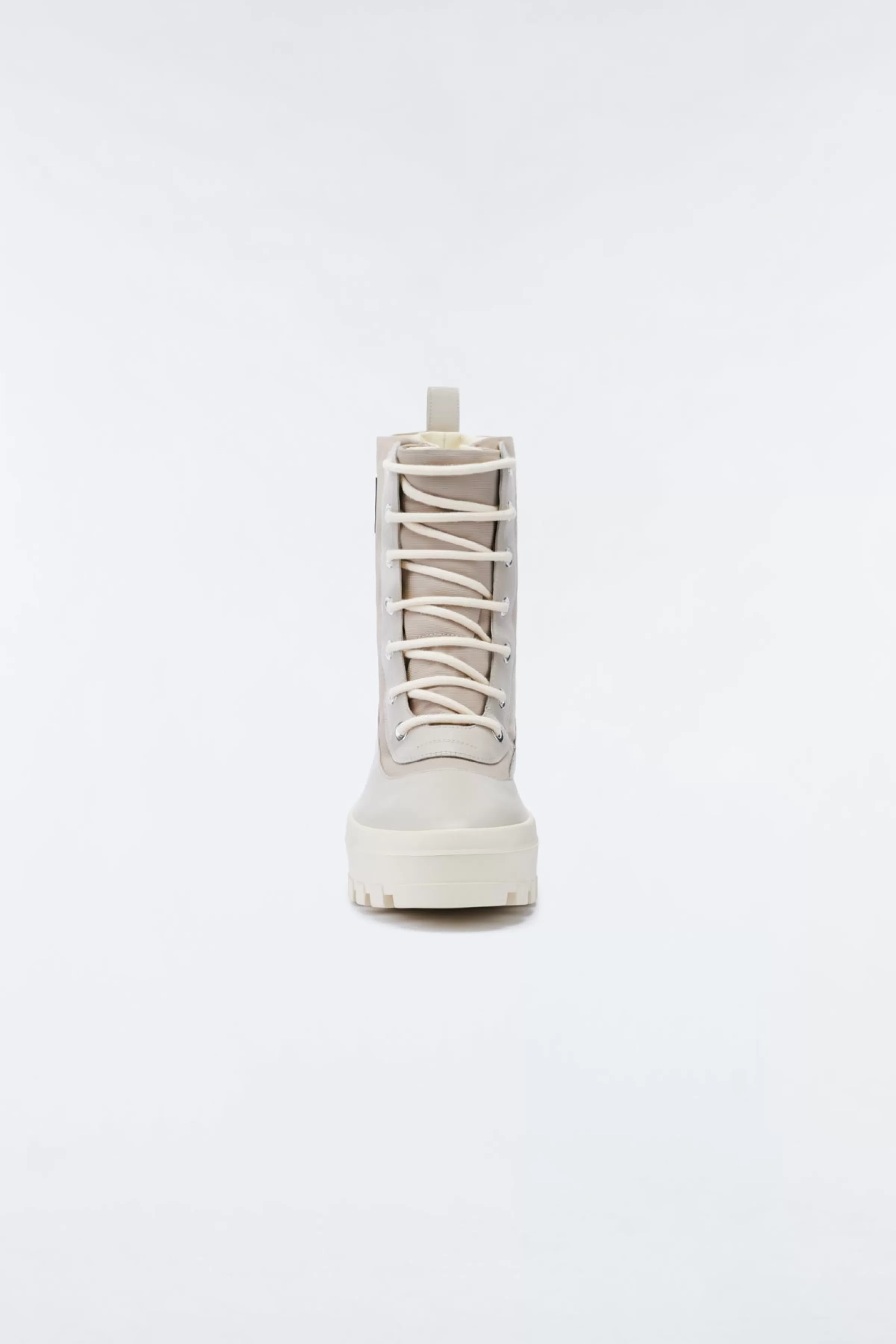 Hero, Unlined Winter Boot With Signature Lug Tread Sole For Ladies | ® US | Mackage Best