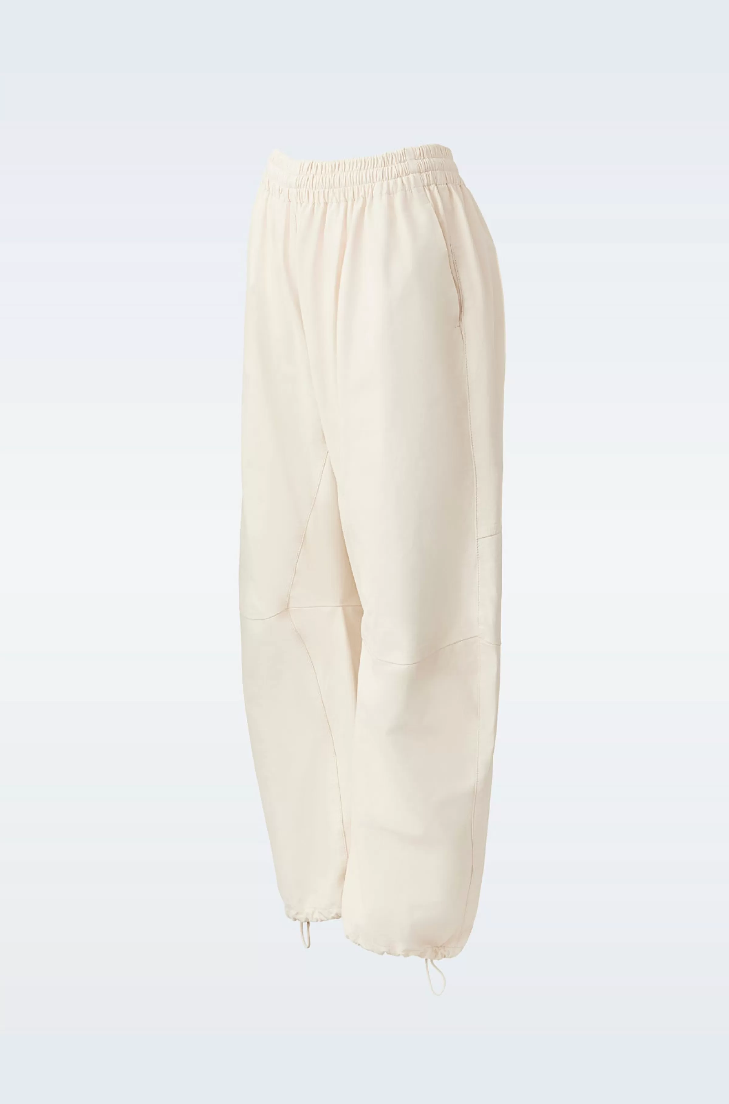 Illona, Luxe Calfskin Monochromatic Pants For Ladies | ® US | Mackage Fashion