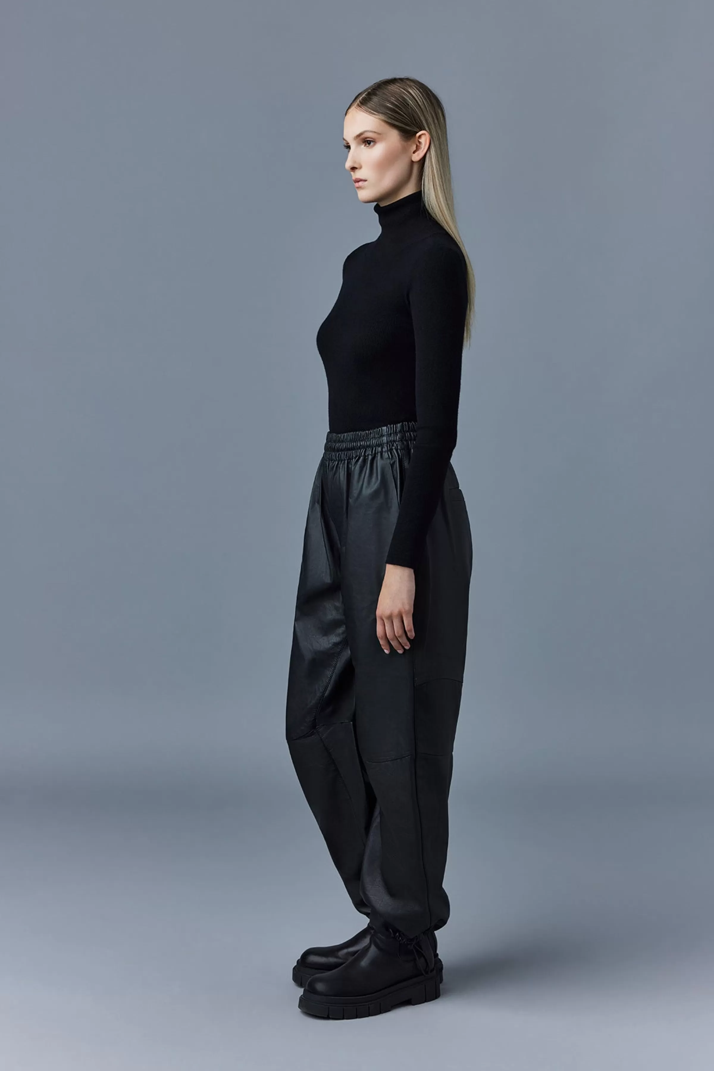 Illona, Luxe Calfskin Monochromatic Pants For Ladies | ® US | Mackage Fashion