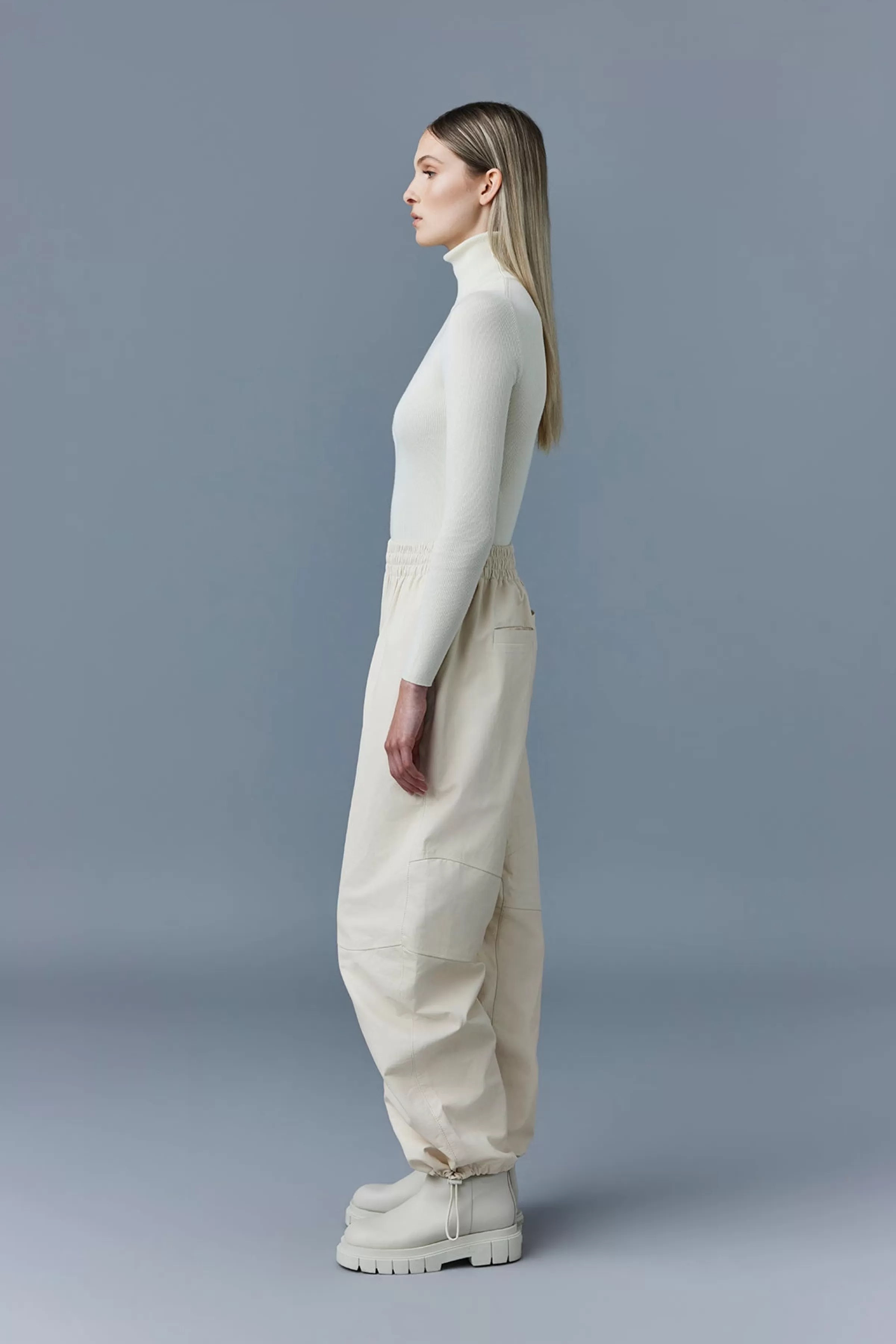 Illona, Luxe Calfskin Monochromatic Pants For Ladies | ® US | Mackage Fashion