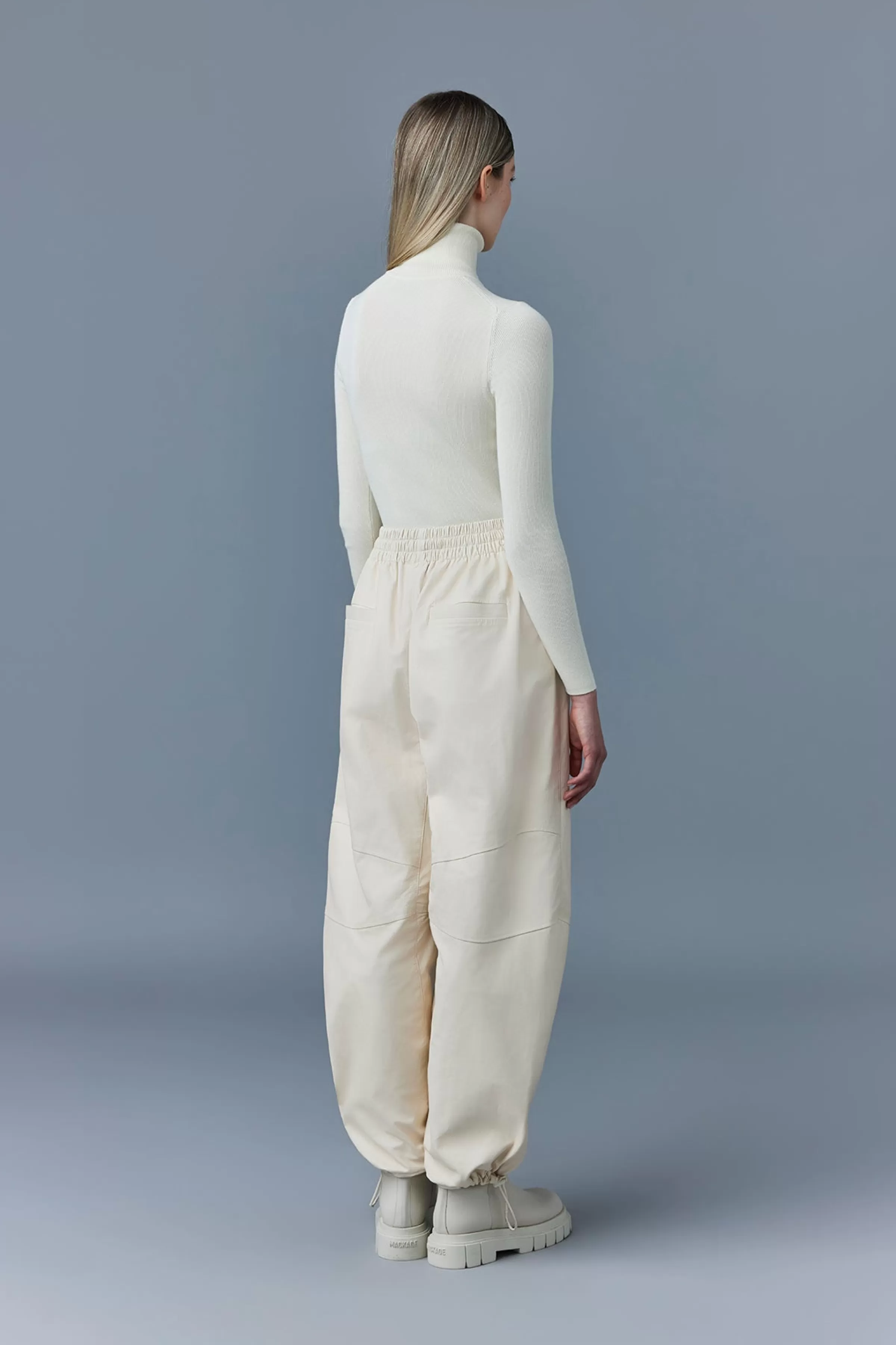 Illona, Luxe Calfskin Monochromatic Pants For Ladies | ® US | Mackage Fashion