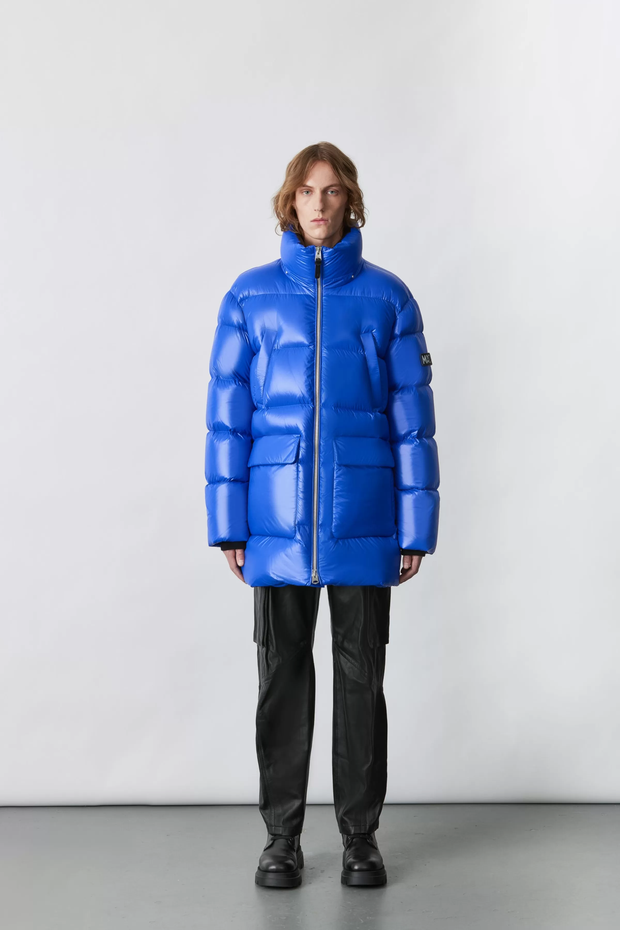 Kendrick, Lustrous Light Down Parka With Hood For Men | ® US | Mackage Sale