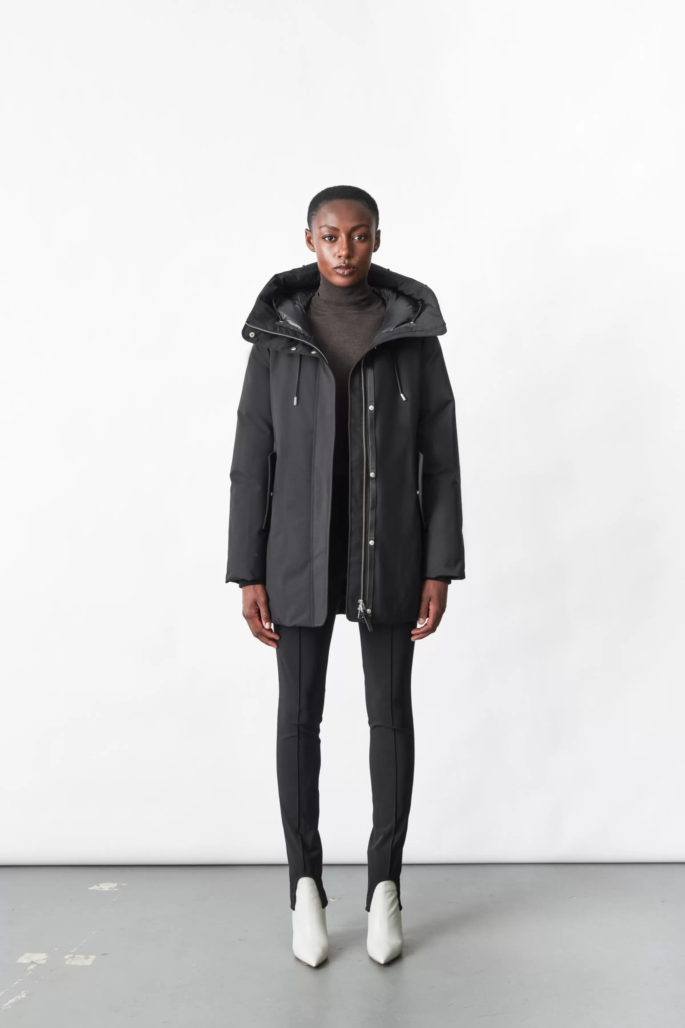 Kinslee, 2-in-1 Oversized Down Parka With Bib And Natural Fur For Ladies | ® US | Mackage Outlet