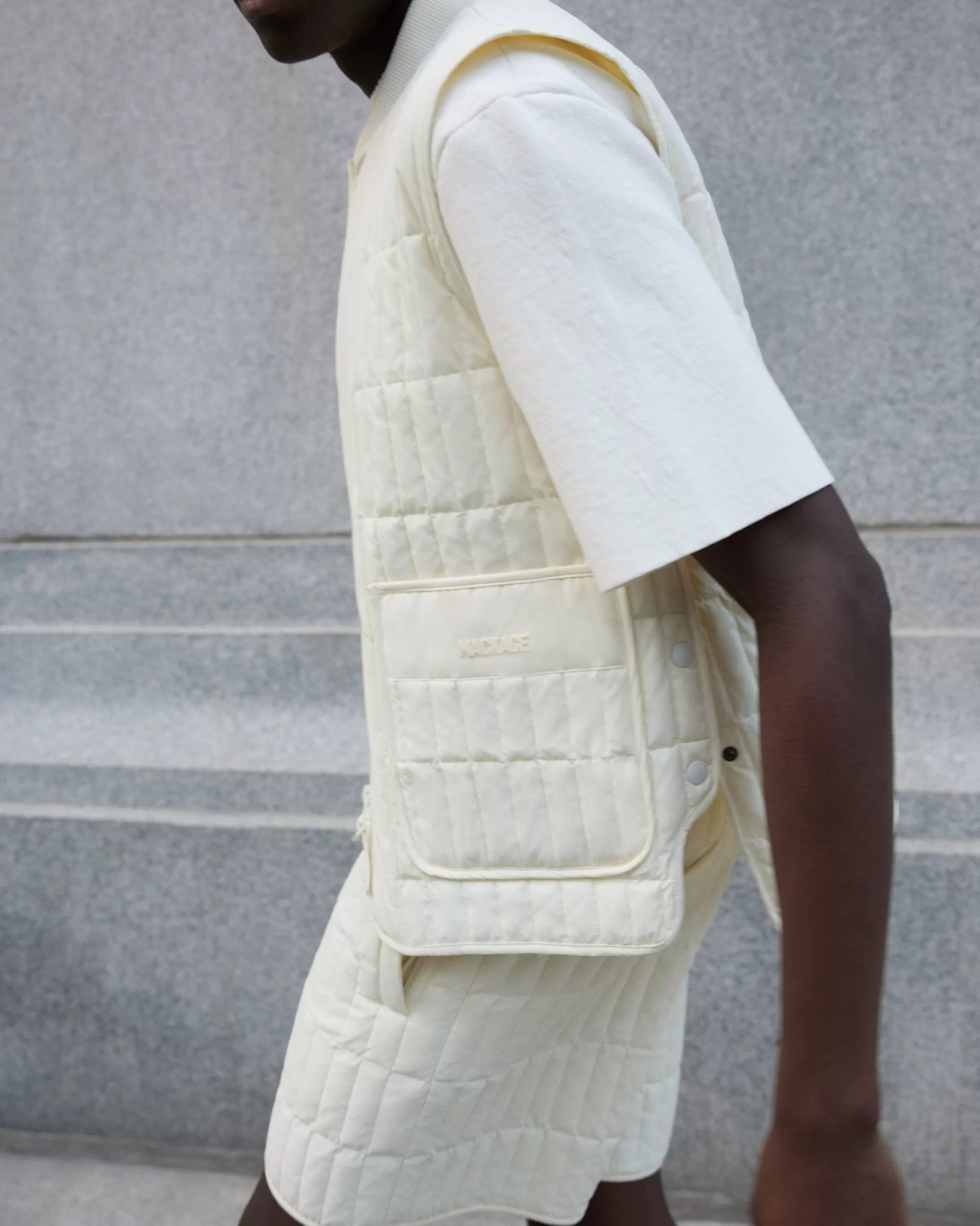 Levi, Light Down Vertical Quilted Vest | ® US | Mackage Online