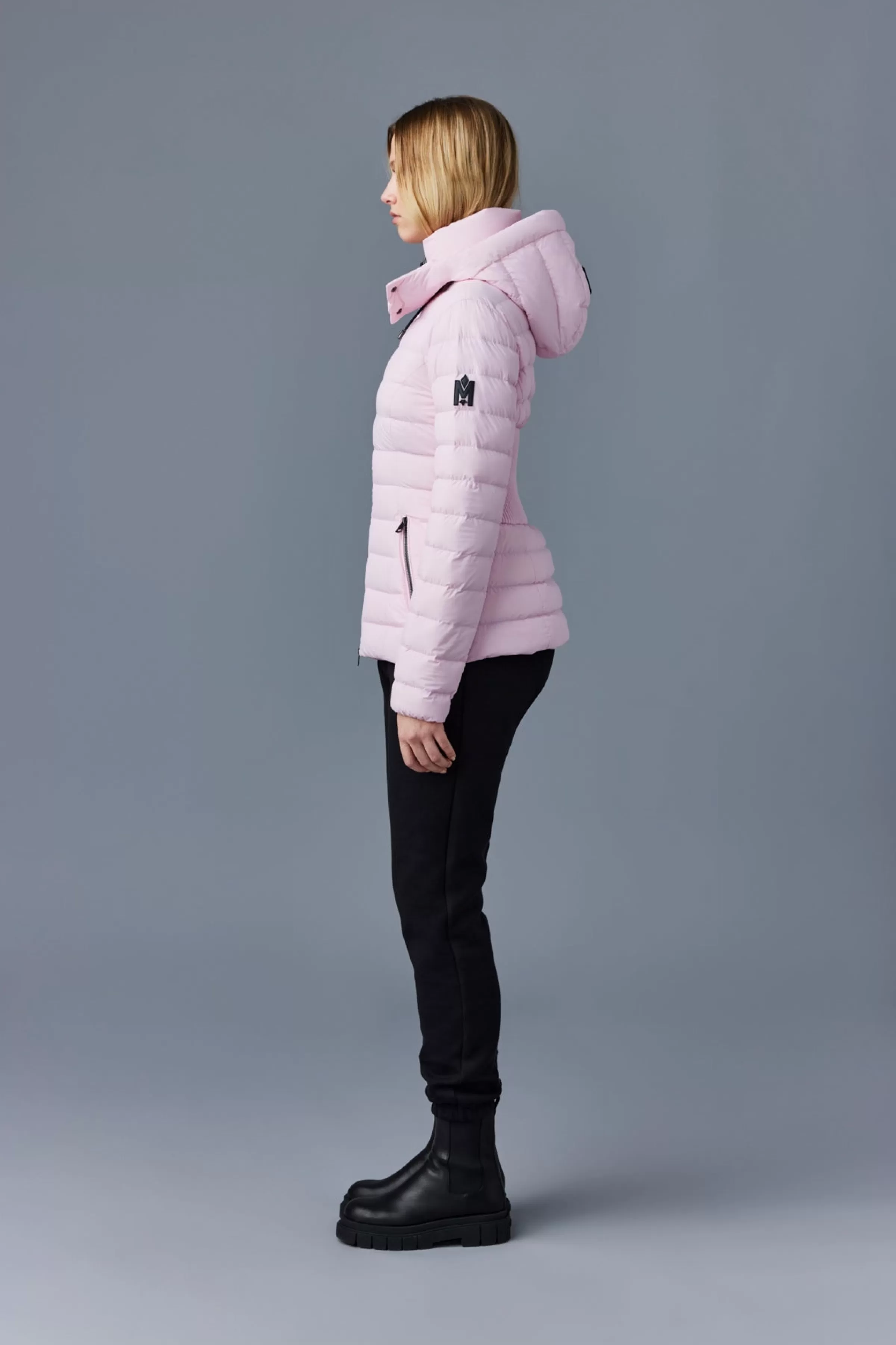 Michi, Agile-360 Stretch Light Down Jacket With Hood For Ladies | ® US | Mackage Best Sale