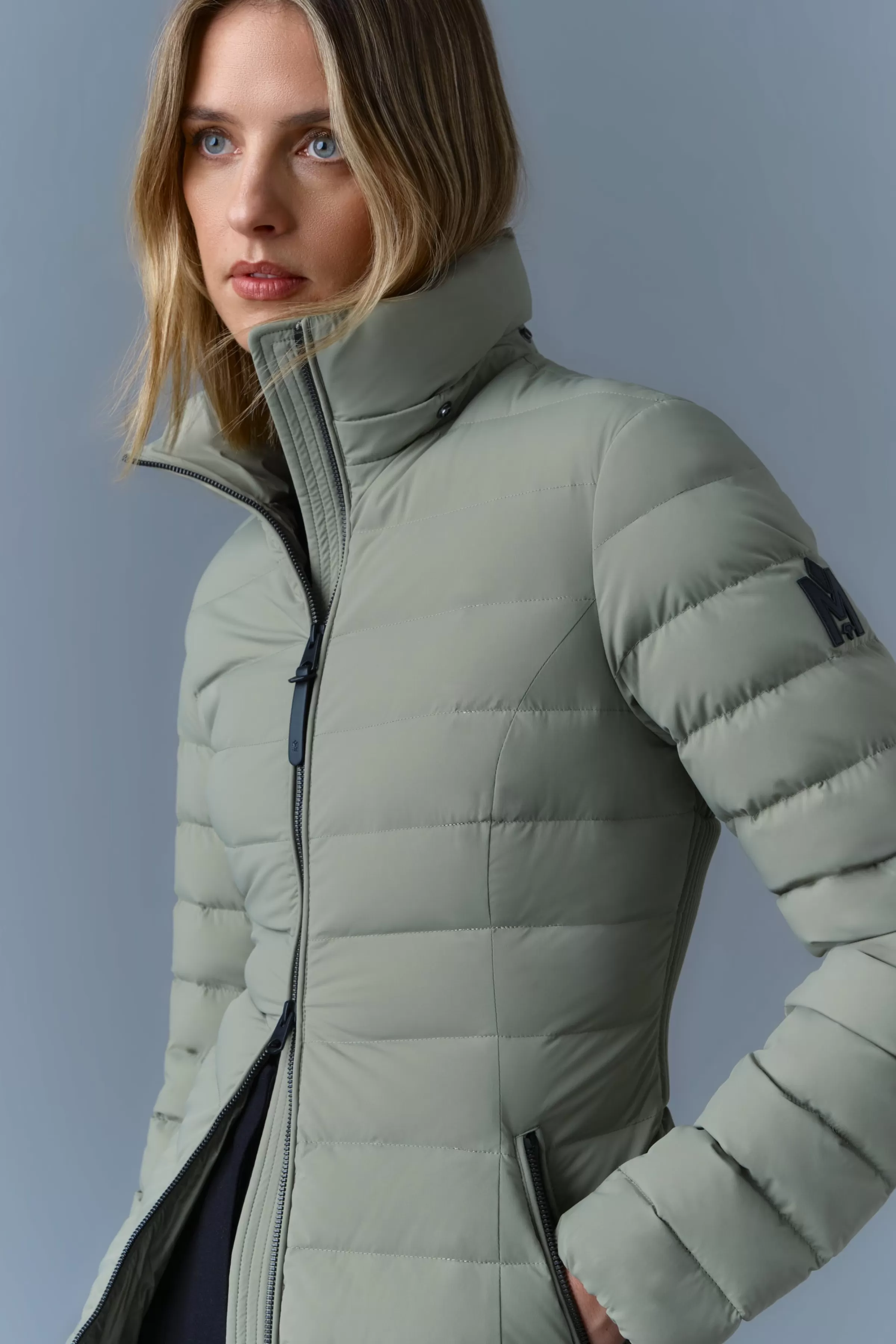 Michi, Agile-360 Stretch Light Down Jacket With Hood For Ladies | ® US | Mackage Best Sale