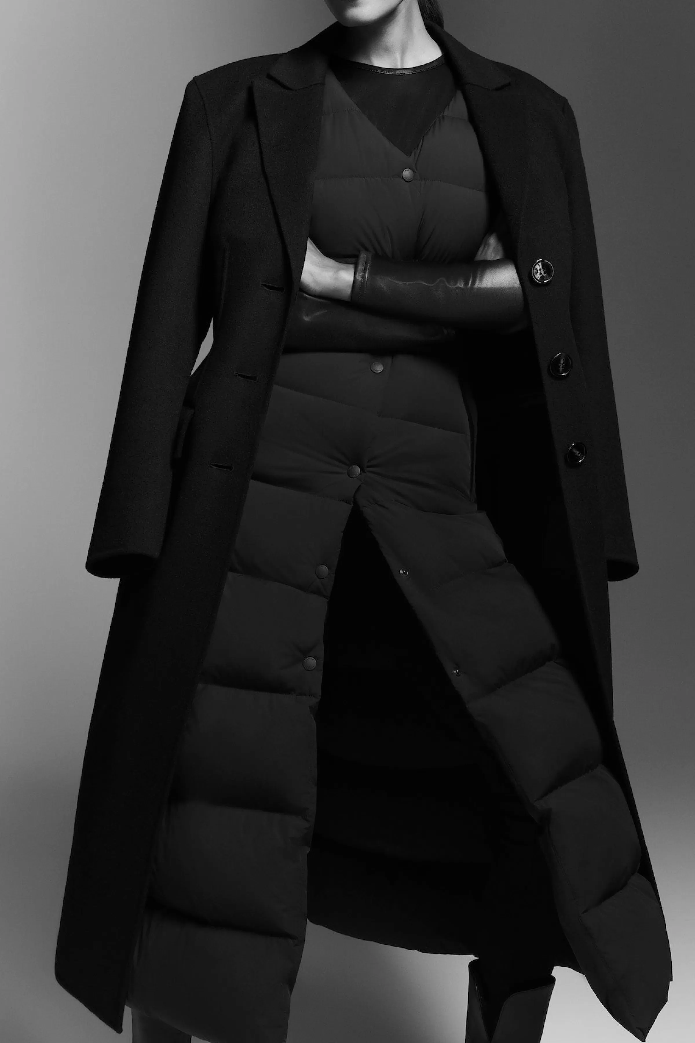 Misty, Sleeveless Light Down Coat For Ladies | ® US | Mackage Sale