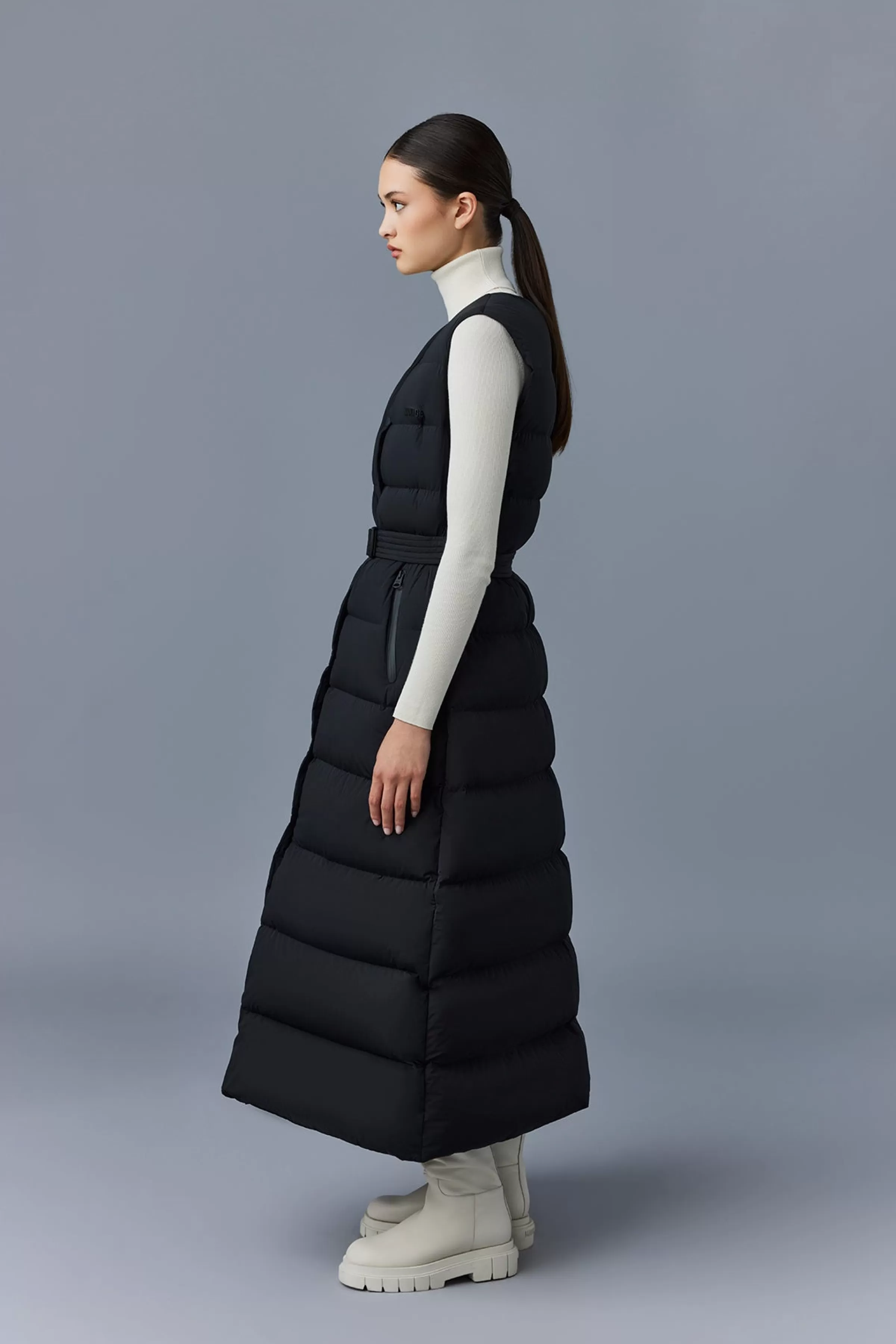Misty, Sleeveless Light Down Coat For Ladies | ® US | Mackage Sale