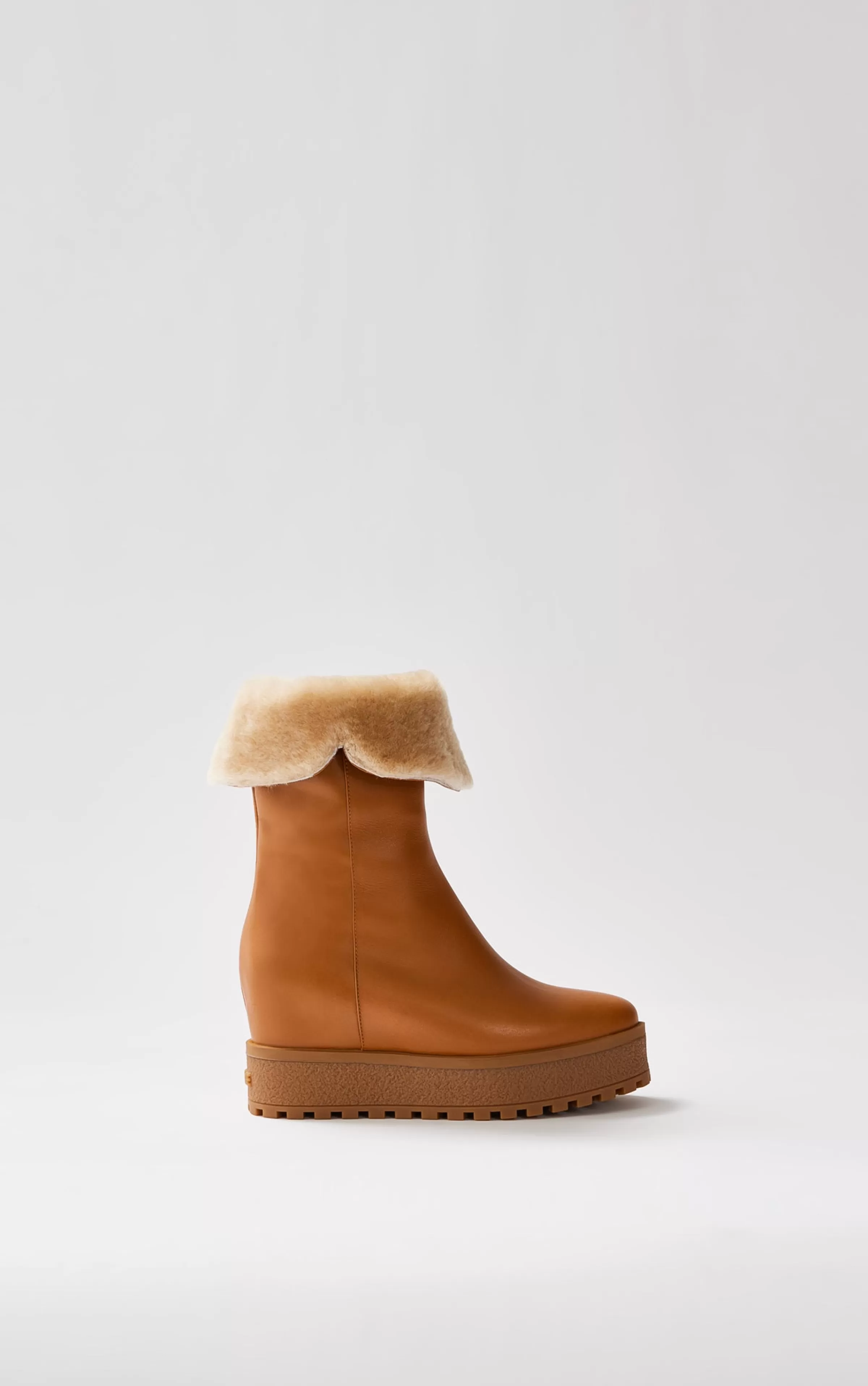 Noble, Shearling-lined Wedge (R) Leather Boot For Ladies | ® US | Mackage New