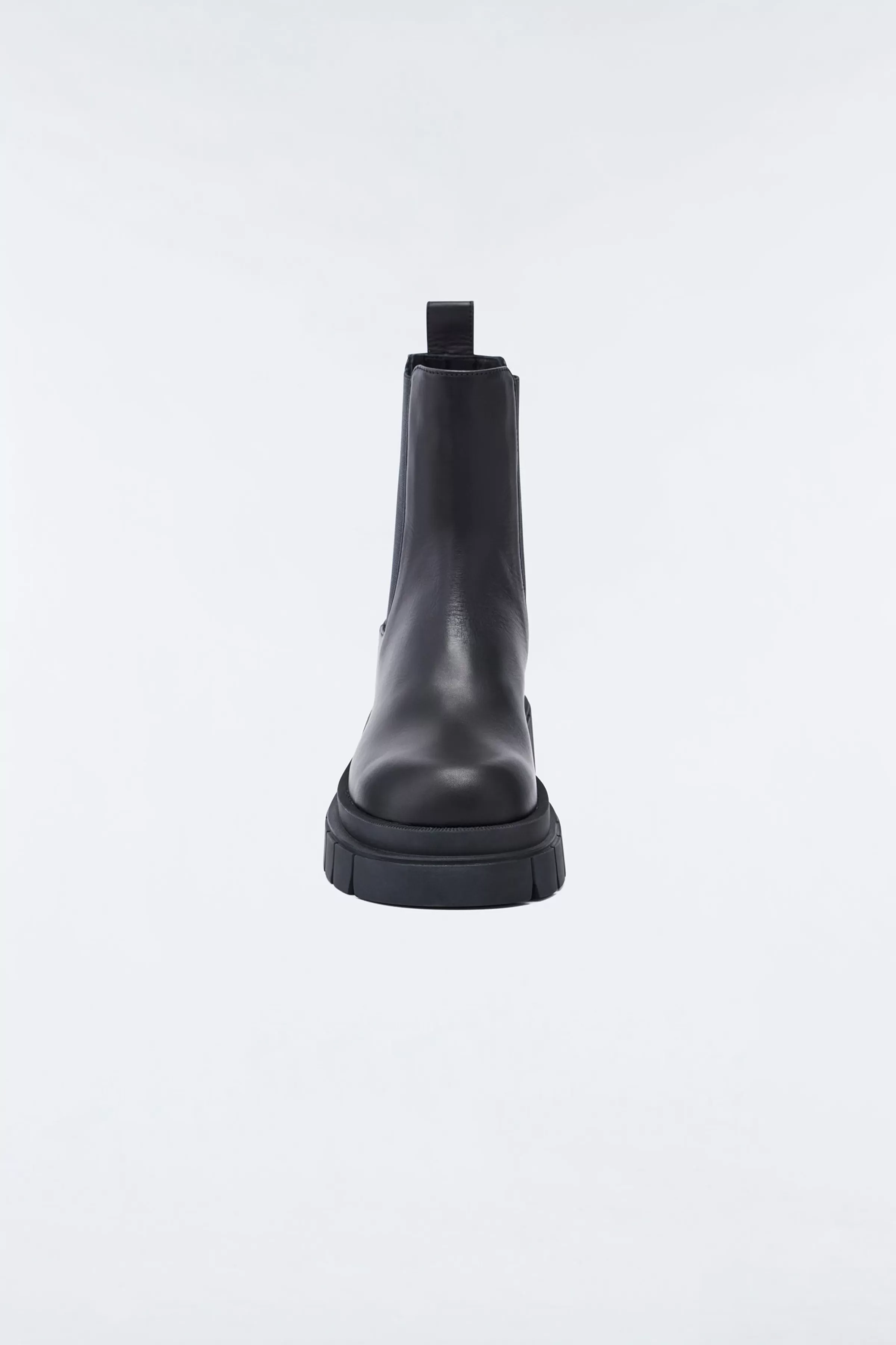 Storm, Unlined Lug Sole (R) Leather Chelsea Boot For Ladies | ® US | Mackage Hot
